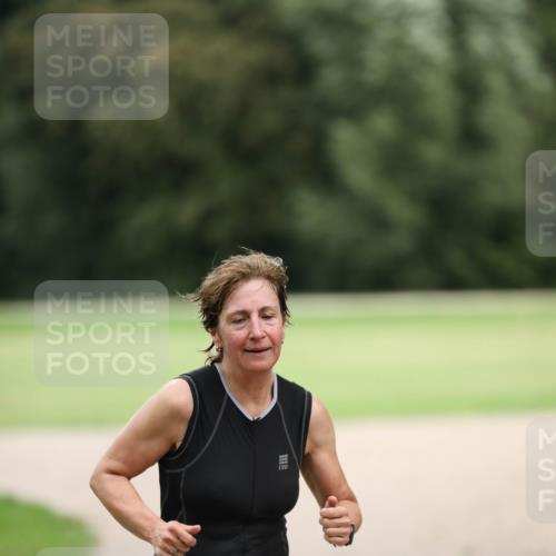 30.08.2026 - Elbe Triathlon Hamburg Antke Förster http://msf.ph/oto/10108492 30.08.2026 14:28:52 Laufen 151, 1 meine-sportfotos.de