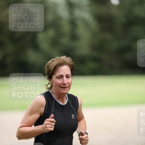 30.08.2026 - Elbe Triathlon Hamburg Antke Förster http://msf.ph/oto/10108494 30.08.2026 14:28:52 Laufen 151, 1 meine-sportfotos.de