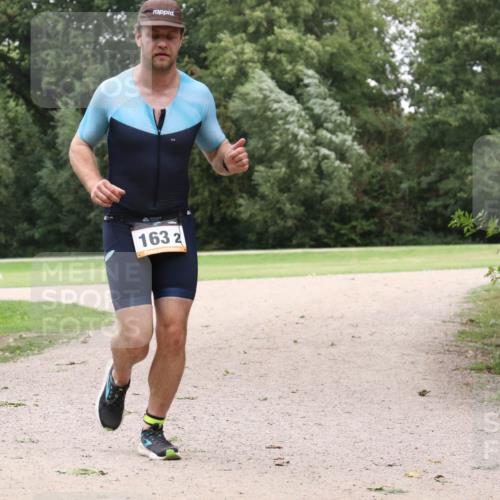 30.08.2026 - Elbe Triathlon Hamburg Antke Förster http://msf.ph/oto/10108495 30.08.2026 15:01:48 Laufen 163, 2 meine-sportfotos.de