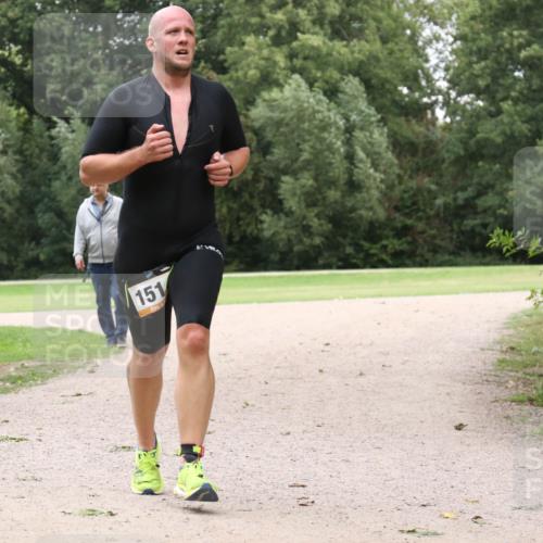 30.08.2026 - Elbe Triathlon Hamburg Antke Förster http://msf.ph/oto/10108507 30.08.2026 15:02:01 Laufen 151 meine-sportfotos.de