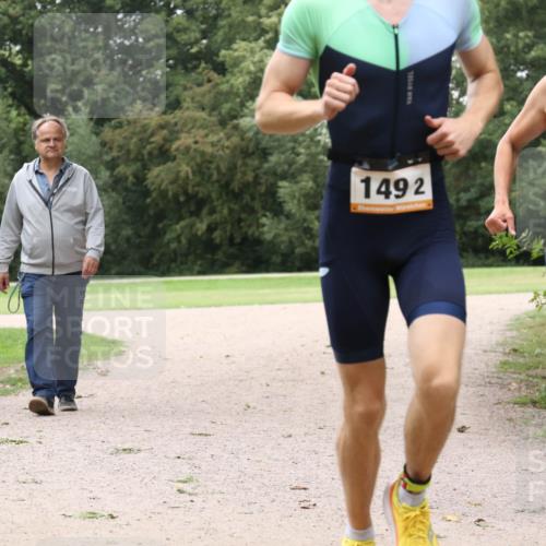30.08.2026 - Elbe Triathlon Hamburg Antke Förster http://msf.ph/oto/10108523 30.08.2026 15:02:11 Laufen 1492 meine-sportfotos.de