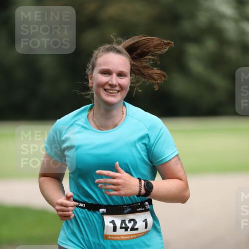 30.08.2026 - Elbe Triathlon Hamburg Antke Förster http://msf.ph/oto/10108528 30.08.2026 14:29:49 Laufen 1421 meine-sportfotos.de
