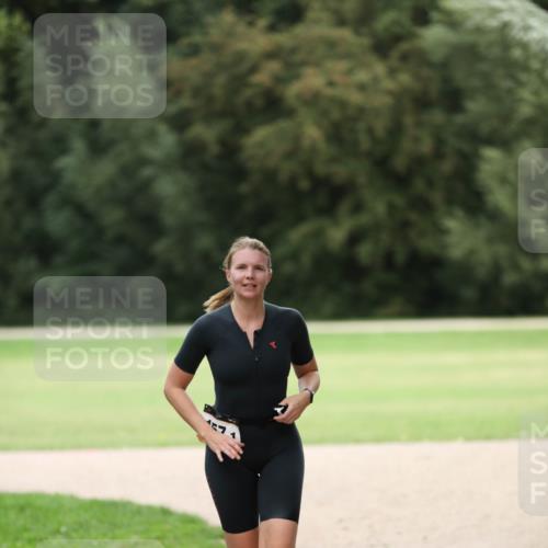 30.08.2026 - Elbe Triathlon Hamburg Antke Förster http://msf.ph/oto/10108532 30.08.2026 14:29:59 Laufen 574 meine-sportfotos.de