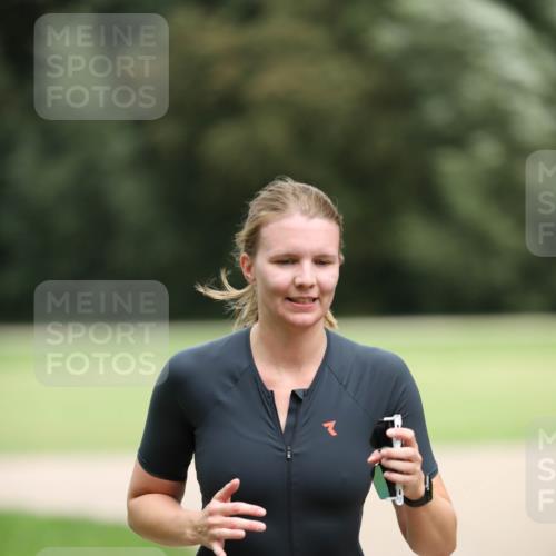 30.08.2026 - Elbe Triathlon Hamburg Antke Förster http://msf.ph/oto/10108538 30.08.2026 14:30:02 Laufen 4 meine-sportfotos.de