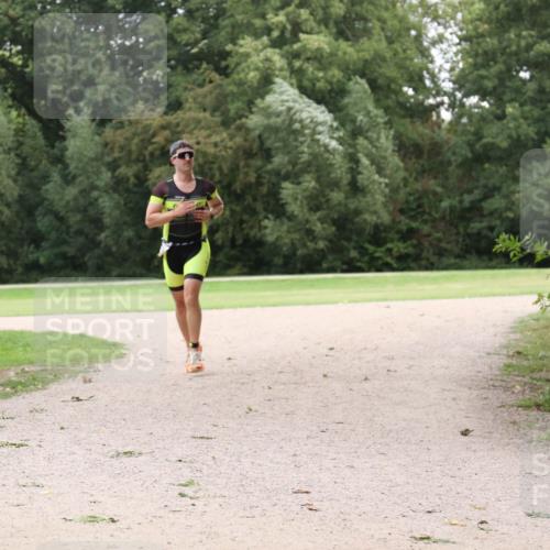 30.08.2026 - Elbe Triathlon Hamburg Antke Förster http://msf.ph/oto/10108545 30.08.2026 15:02:54 Laufen  meine-sportfotos.de