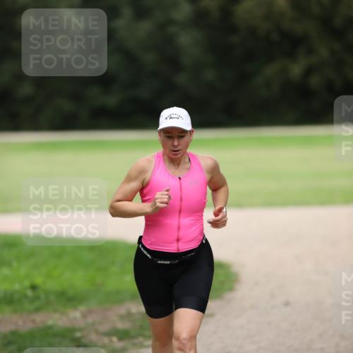 30.08.2026 - Elbe Triathlon Hamburg Antke Förster http://msf.ph/oto/10108548 30.08.2026 14:30:14 Laufen  meine-sportfotos.de