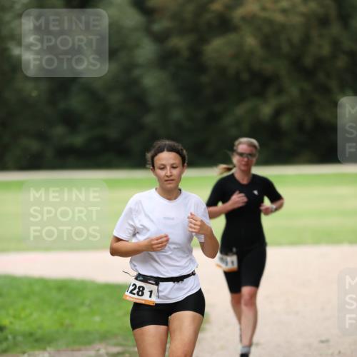 30.08.2026 - Elbe Triathlon Hamburg Antke Förster http://msf.ph/oto/10108558 30.08.2026 14:30:19 Laufen 28, 1, 4, 4 meine-sportfotos.de