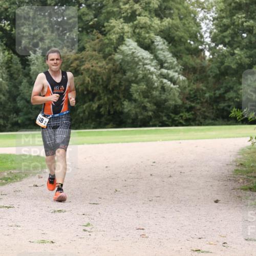 30.08.2026 - Elbe Triathlon Hamburg Antke Förster http://msf.ph/oto/10108561 30.08.2026 15:03:41 Laufen 148, 2 meine-sportfotos.de