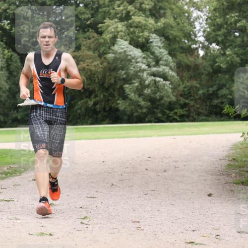 30.08.2026 - Elbe Triathlon Hamburg Antke Förster http://msf.ph/oto/10108563 30.08.2026 15:03:42 Laufen 19 meine-sportfotos.de