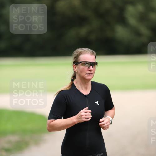 30.08.2026 - Elbe Triathlon Hamburg Antke Förster http://msf.ph/oto/10108568 30.08.2026 14:30:23 Laufen 1591 meine-sportfotos.de