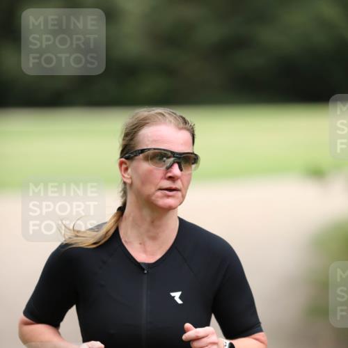 30.08.2026 - Elbe Triathlon Hamburg Antke Förster http://msf.ph/oto/10108572 30.08.2026 14:30:23 Laufen 159, 1 meine-sportfotos.de