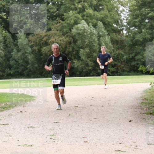 30.08.2026 - Elbe Triathlon Hamburg Antke Förster http://msf.ph/oto/10108579 30.08.2026 15:04:01 Laufen 96, 1682 meine-sportfotos.de