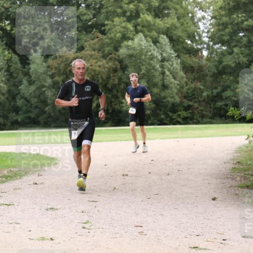 30.08.2026 - Elbe Triathlon Hamburg Antke Förster http://msf.ph/oto/10108581 30.08.2026 15:04:02 Laufen 96 meine-sportfotos.de