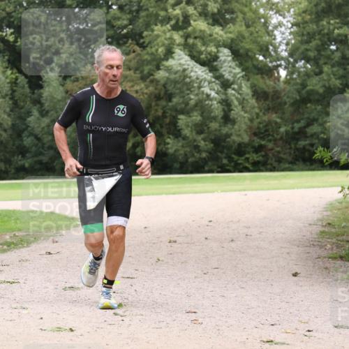 30.08.2026 - Elbe Triathlon Hamburg Antke Förster http://msf.ph/oto/10108585 30.08.2026 15:04:03 Laufen 96 meine-sportfotos.de