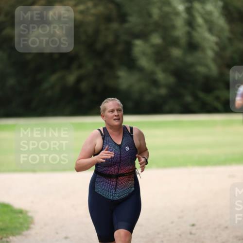 30.08.2026 - Elbe Triathlon Hamburg Antke Förster http://msf.ph/oto/10108588 30.08.2026 14:30:50 Laufen  meine-sportfotos.de