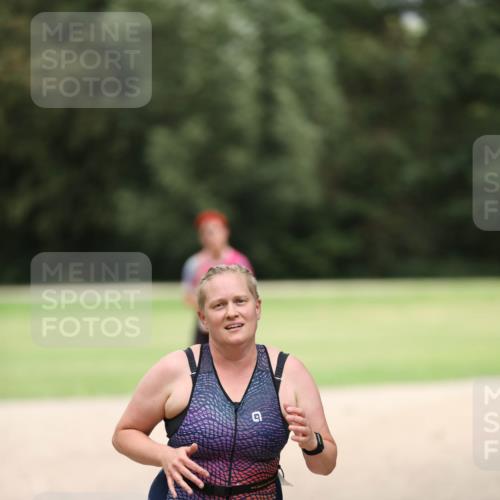 30.08.2026 - Elbe Triathlon Hamburg Antke Förster http://msf.ph/oto/10108592 30.08.2026 14:30:52 Laufen  meine-sportfotos.de