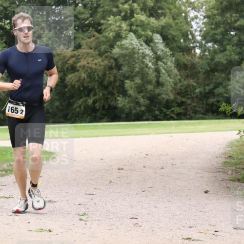 30.08.2026 - Elbe Triathlon Hamburg Antke Förster http://msf.ph/oto/10108593 30.08.2026 15:04:06 Laufen 165, 2 meine-sportfotos.de