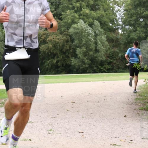 30.08.2026 - Elbe Triathlon Hamburg Antke Förster http://msf.ph/oto/10108611 30.08.2026 15:04:30 Laufen  meine-sportfotos.de