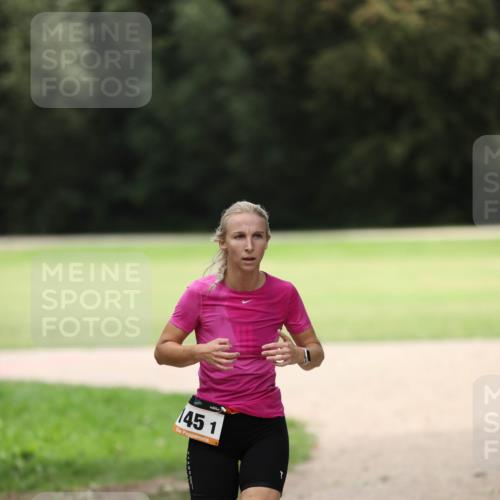 30.08.2026 - Elbe Triathlon Hamburg Antke Förster http://msf.ph/oto/10108626 30.08.2026 14:31:09 Laufen 1451 meine-sportfotos.de