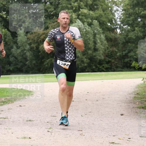 30.08.2026 - Elbe Triathlon Hamburg Antke Förster http://msf.ph/oto/10108635 30.08.2026 15:05:28 Laufen 131, 2, 1592 meine-sportfotos.de