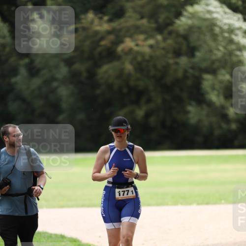 30.08.2026 - Elbe Triathlon Hamburg Antke Förster http://msf.ph/oto/10108646 30.08.2026 14:31:44 Laufen 1771 meine-sportfotos.de
