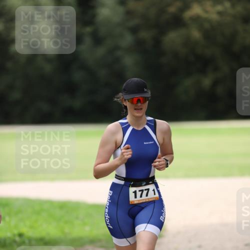 30.08.2026 - Elbe Triathlon Hamburg Antke Förster http://msf.ph/oto/10108652 30.08.2026 14:31:46 Laufen 1771 meine-sportfotos.de