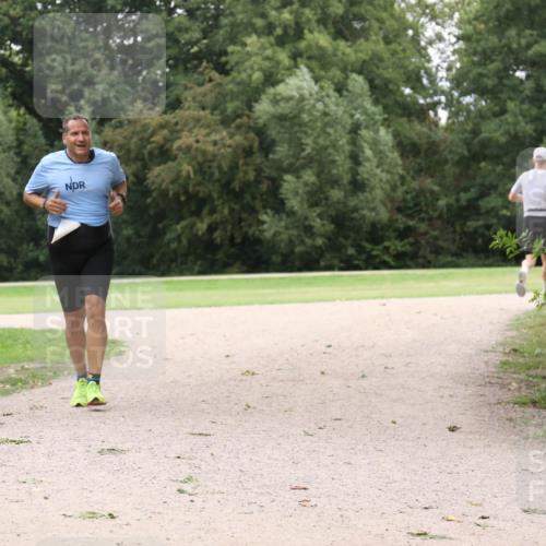 30.08.2026 - Elbe Triathlon Hamburg Antke Förster http://msf.ph/oto/10108655 30.08.2026 15:06:46 Laufen  meine-sportfotos.de