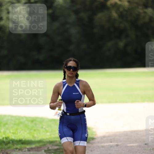 30.08.2026 - Elbe Triathlon Hamburg Antke Förster http://msf.ph/oto/10108662 30.08.2026 14:32:39 Laufen  meine-sportfotos.de