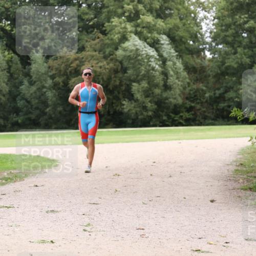 30.08.2026 - Elbe Triathlon Hamburg Antke Förster http://msf.ph/oto/10108667 30.08.2026 15:07:07 Laufen  meine-sportfotos.de
