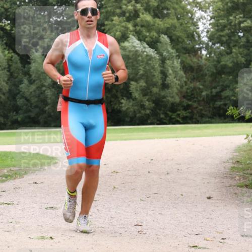 30.08.2026 - Elbe Triathlon Hamburg Antke Förster http://msf.ph/oto/10108673 30.08.2026 15:07:10 Laufen  meine-sportfotos.de