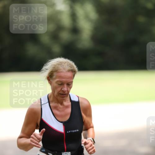 30.08.2026 - Elbe Triathlon Hamburg Antke Förster http://msf.ph/oto/10108680 30.08.2026 14:32:56 Laufen 691 meine-sportfotos.de