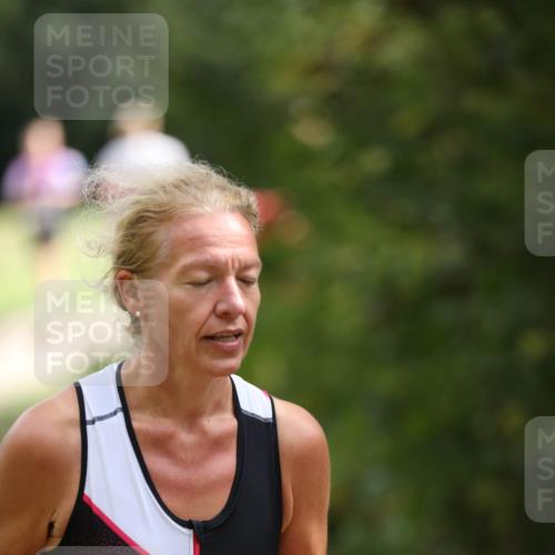 30.08.2026 - Elbe Triathlon Hamburg Antke Förster http://msf.ph/oto/10108684 30.08.2026 14:32:57 Laufen 169, 1 meine-sportfotos.de