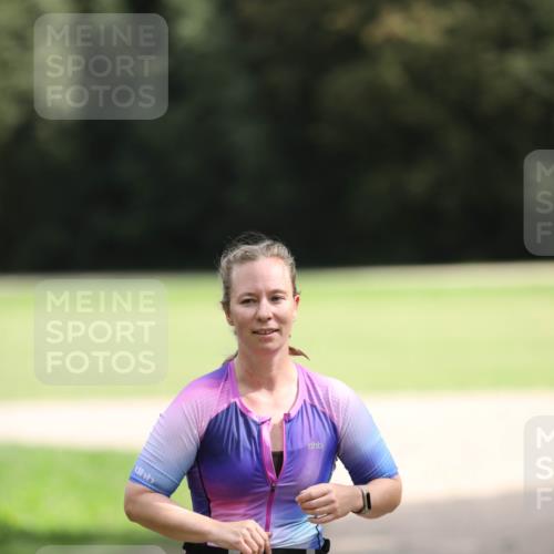 30.08.2026 - Elbe Triathlon Hamburg Antke Förster http://msf.ph/oto/10108692 30.08.2026 14:33:10 Laufen 130, 1 meine-sportfotos.de