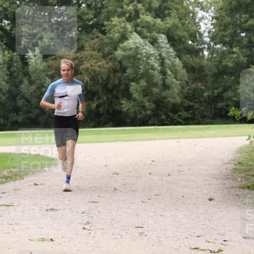 30.08.2026 - Elbe Triathlon Hamburg Antke Förster http://msf.ph/oto/10108695 30.08.2026 15:07:32 Laufen  meine-sportfotos.de