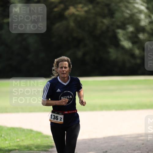 30.08.2026 - Elbe Triathlon Hamburg Antke Förster http://msf.ph/oto/10108698 30.08.2026 14:33:43 Laufen 136, 2 meine-sportfotos.de