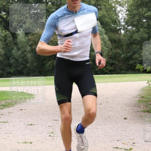 30.08.2026 - Elbe Triathlon Hamburg Antke Förster http://msf.ph/oto/10108703 30.08.2026 15:07:34 Laufen  meine-sportfotos.de