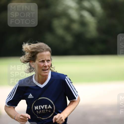 30.08.2026 - Elbe Triathlon Hamburg Antke Förster http://msf.ph/oto/10108706 30.08.2026 14:33:45 Laufen 36, 2, 5 meine-sportfotos.de