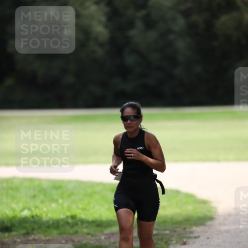 30.08.2026 - Elbe Triathlon Hamburg Antke Förster http://msf.ph/oto/10108712 30.08.2026 14:34:04 Laufen 2 meine-sportfotos.de
