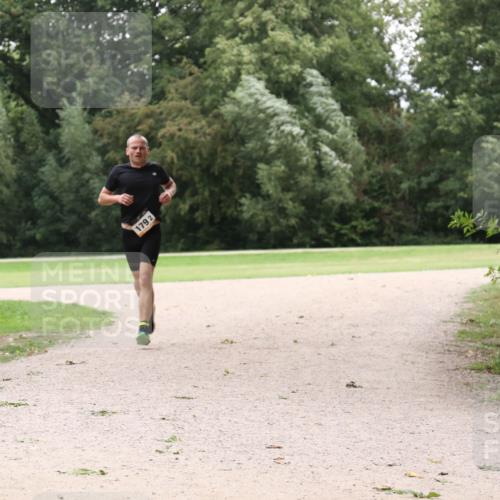 30.08.2026 - Elbe Triathlon Hamburg Antke Förster http://msf.ph/oto/10108717 30.08.2026 15:08:52 Laufen 179, 2 meine-sportfotos.de