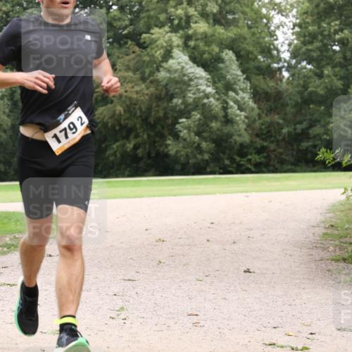 30.08.2026 - Elbe Triathlon Hamburg Antke Förster http://msf.ph/oto/10108725 30.08.2026 15:08:55 Laufen 1792 meine-sportfotos.de
