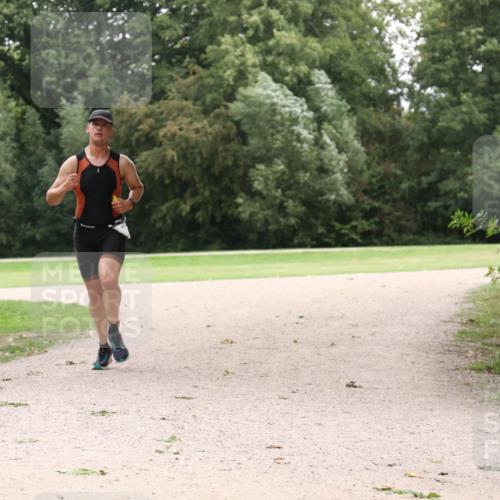 30.08.2026 - Elbe Triathlon Hamburg Antke Förster http://msf.ph/oto/10108731 30.08.2026 15:09:24 Laufen  meine-sportfotos.de