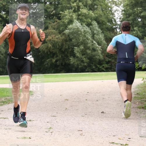 30.08.2026 - Elbe Triathlon Hamburg Antke Förster http://msf.ph/oto/10108735 30.08.2026 15:09:26 Laufen  meine-sportfotos.de