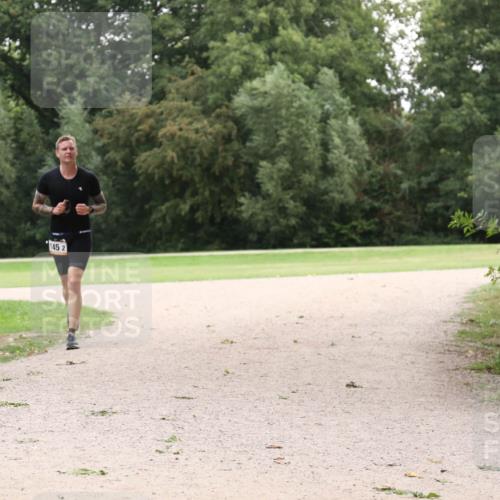 30.08.2026 - Elbe Triathlon Hamburg Antke Förster http://msf.ph/oto/10108769 30.08.2026 15:10:49 Laufen 145, 2 meine-sportfotos.de