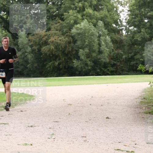 30.08.2026 - Elbe Triathlon Hamburg Antke Förster http://msf.ph/oto/10108771 30.08.2026 15:10:49 Laufen 145, 2 meine-sportfotos.de