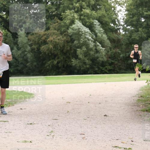 30.08.2026 - Elbe Triathlon Hamburg Antke Förster http://msf.ph/oto/10108785 30.08.2026 15:11:06 Laufen 132, 2 meine-sportfotos.de