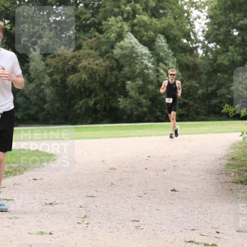 30.08.2026 - Elbe Triathlon Hamburg Antke Förster http://msf.ph/oto/10108787 30.08.2026 15:11:07 Laufen 132, 2, 134 meine-sportfotos.de