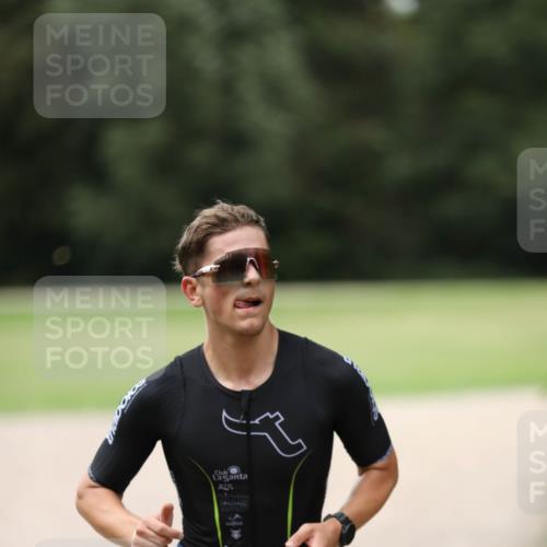 30.08.2026 - Elbe Triathlon Hamburg Antke Förster http://msf.ph/oto/10108790 30.08.2026 14:53:12 Laufen 92 meine-sportfotos.de