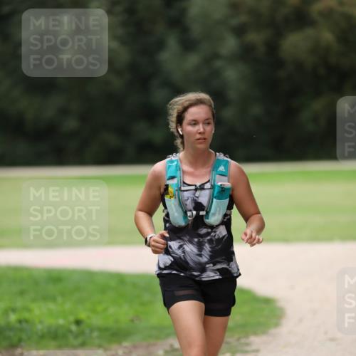 30.08.2026 - Elbe Triathlon Hamburg Antke Förster http://msf.ph/oto/10108806 30.08.2026 14:57:41 Laufen  meine-sportfotos.de
