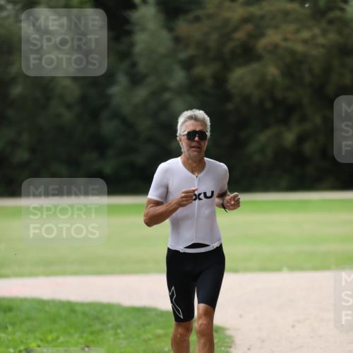 30.08.2026 - Elbe Triathlon Hamburg Antke Förster http://msf.ph/oto/10108816 30.08.2026 14:58:16 Laufen  meine-sportfotos.de