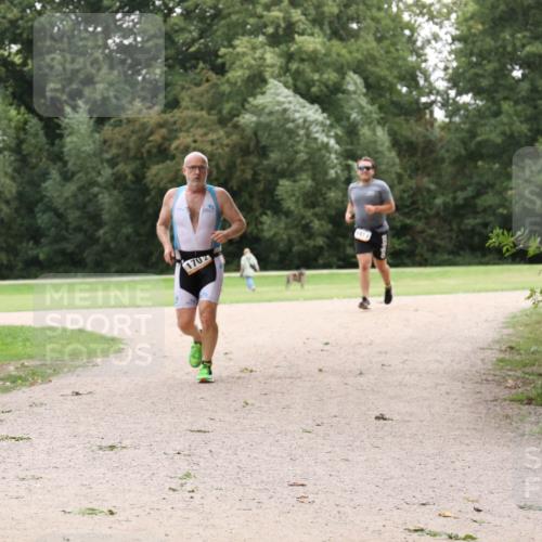 30.08.2026 - Elbe Triathlon Hamburg Antke Förster http://msf.ph/oto/10108817 30.08.2026 15:12:45 Laufen 1702 meine-sportfotos.de